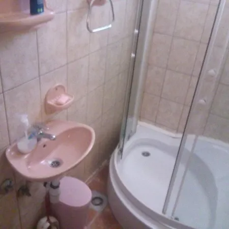 Gonzo Guest house 2*